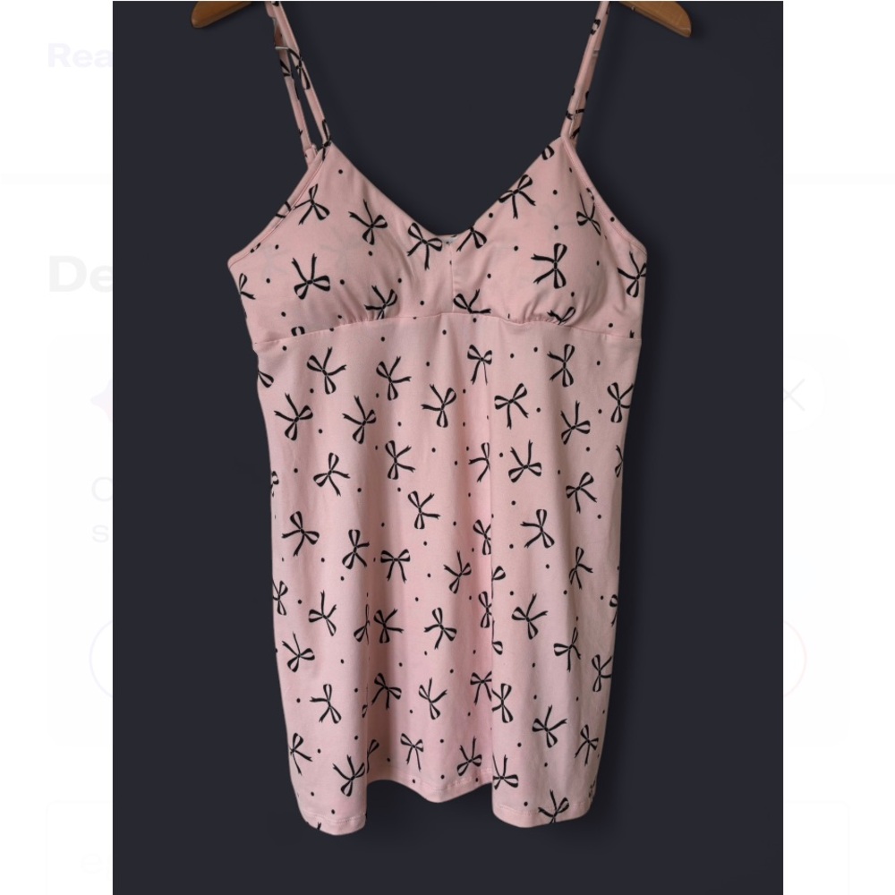 Pink & black bows Print Chemise with Spaghetti Straps and V-neckline